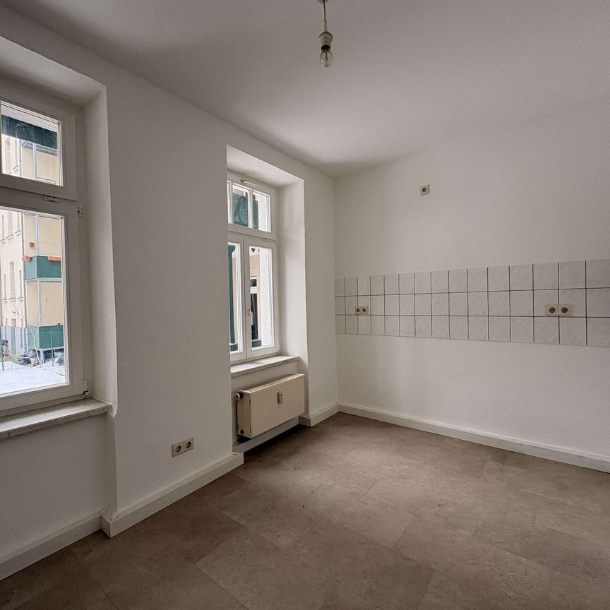 teilsanierte 2 Raumwohnung mit Balkon in Schönefeld! - Photo 1