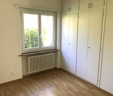 Eine 3½-Zimmerwohnung mit Balkon im ruhigen Lindenquartier - Photo 5