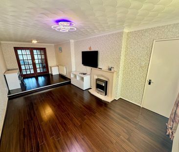 Brandon Close, Norwich - Photo 2