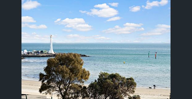 St Kilda Beachside - Fully Furnished - Photo 1