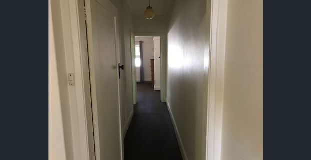 Large shop top unit - Photo 1