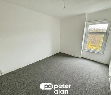 High Street, Fleur De Lis, BLACKWOOD - Photo 2