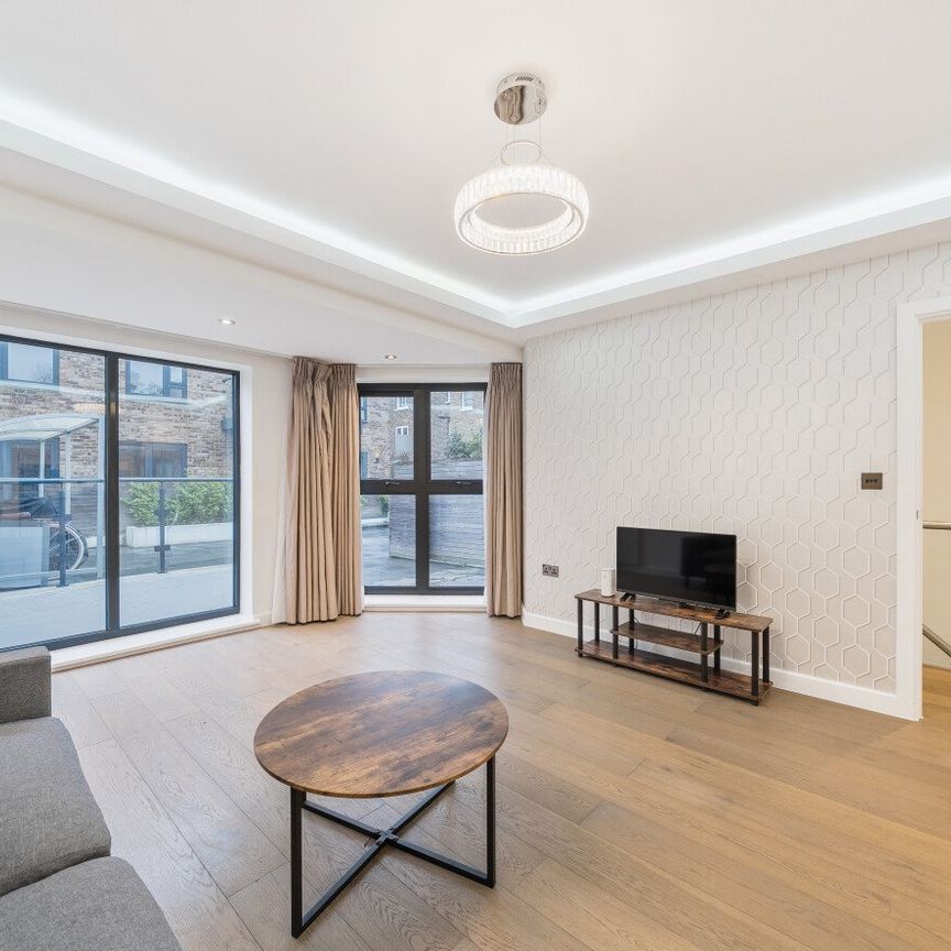 Bemish Road, Putney, London, SW15 - Photo 1