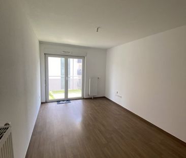 APPT 2P AVEC BALCON ET PARKING EXT - Photo 2