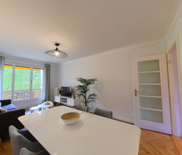 Spacious 2-Bedroom Furnished Apartment with Balcony and River Views in Geneva - Foto 3