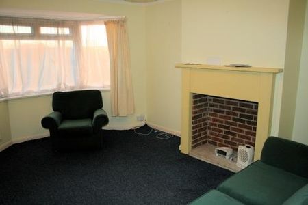 Cross Green Lane, Leeds, LS9 0DG - Photo 2