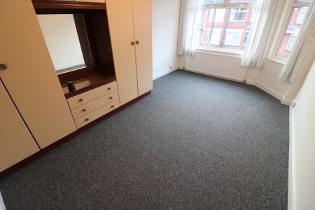 18 Farndale Avenue - Photo 3