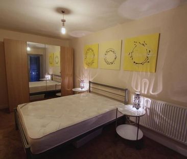 3 bedroom townhouse to rent - Photo 5