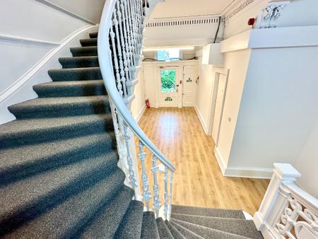 Oakley Terrace, Dennistoun, Glasgow, G31 2HX - Photo 5