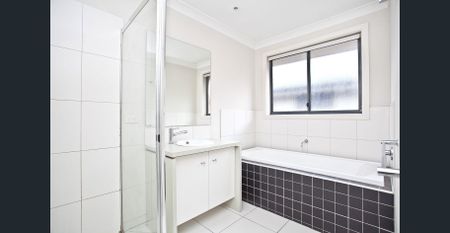 Spacious Family Living & Fantastic Location - Photo 3