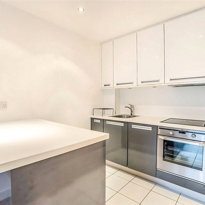 1 bedroom flat to rent - Photo 1