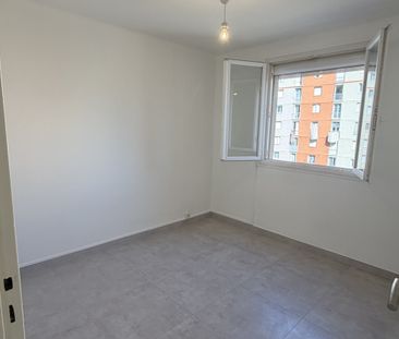 Appartement T3 - 50.33 m2 - AUBAGNE - Photo 3