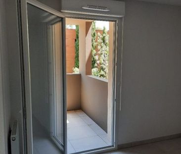 T2 AVEC BALCON ET PARKING EXTERIEUR - Photo 2