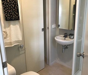 Chic 1BR Townhouse in Three Kings - Photo 5