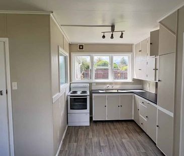 LEVIN-3 BEDROOMS. - Photo 3