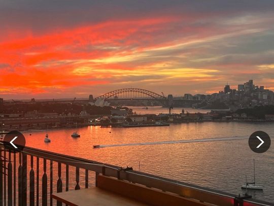 Elizabeth Bay - Photo 1