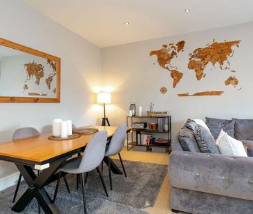 2 bedroom property to rent - Photo 1