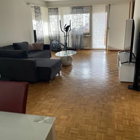 grosszügige 5.5 Zimmer-Altbauwohnung an ruhiger Lage - Photo 3