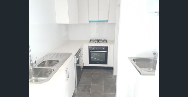 2 Courtyard 2 Bathroom Groud Floor Apartment - Photo 1