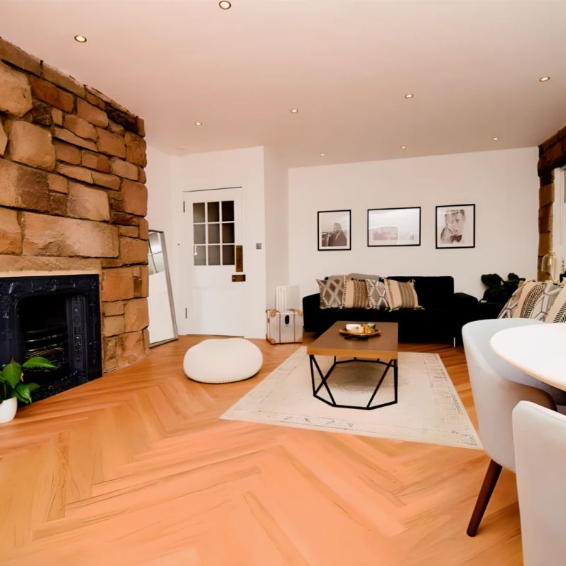 3 Bedroom 1 Bathroom - Photo 1