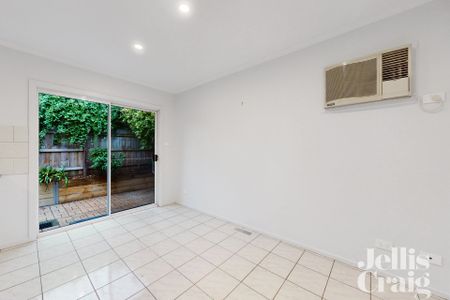 2/23 Yaralla Road, Bentleigh East - Photo 4