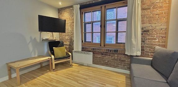 Loft entièrement meublé à louer Vieux-Québec août 2026 - Photo 2