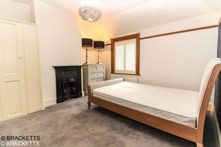 2 bedroom end of terrace house to rent - Photo 4
