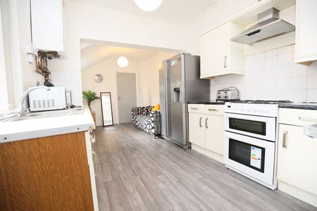 Room in a Shared House, Grosvenor Road, CV1 - Photo 5