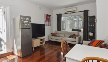 Luscious! Top Locale. River View! Ultra-convenient life style! - Photo 2