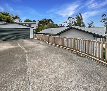 CENTRAL COAST-3 BEDROOMS- FABULOUS ARKLES BAY! - Photo 4