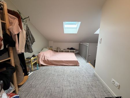 À LOUER – APPARTEMENT TYPE 2 DUPLEX DANS UN BEL IMMEUBLE CENTRE DE TOURS • Réf. GI-JB-G0643 - Photo 3