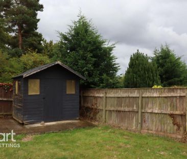 4 bedroom semi-detached house to rent - Photo 6
