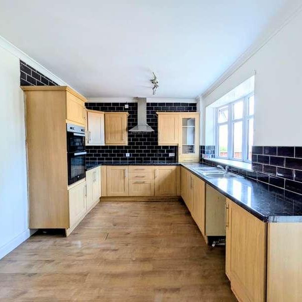 Cedar Terrace, West Cornforth, DL17 - Photo 1