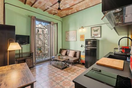 Carrer del Comte dUrgell, Barcelona, Catalonia 08011 - Photo 2