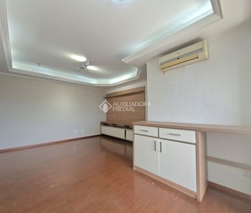 Apartamento com 3 quartos e 99m² para alugar em Menino Deus, Porto ... - Foto 1