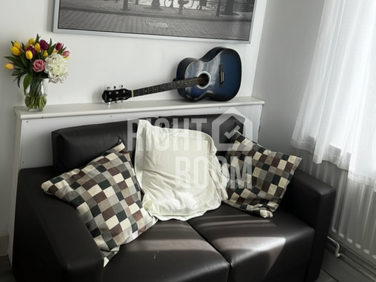 Room 1, West Lane, Bermondsey, London SE16 - Photo 1