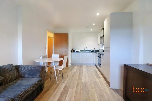 1 bedroom flat to rent - Photo 1