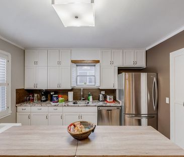 86 Street Northwest - Photo 3