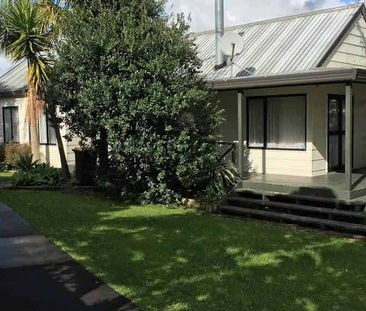 Move in for Christmas! - Photo 4