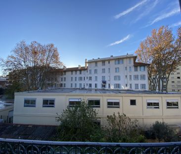 Location Appartement 2 pièces 34m² TOULON 83200 - Photo 2