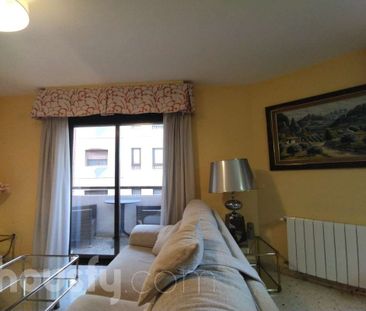 Piso de alquiler en Carrer Carlet, ., Ensanche - Diputación - Photo 1