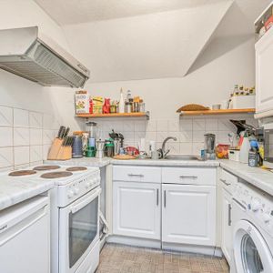 Studio to rent - Photo 2