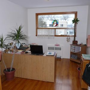 LIMOILOU, ST-PIEX,TRANQUILLE,TRÈS PROPRE, LIBRE, GRAND 41/2 AVEC PIÈCE SUPPLÉMENTAIRE. - Photo 2