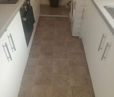 Room in a Shared House, Penn Street, M40 - Photo 5