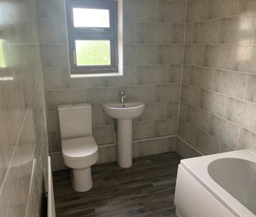 3 bedroom detached house to rent - Photo 6