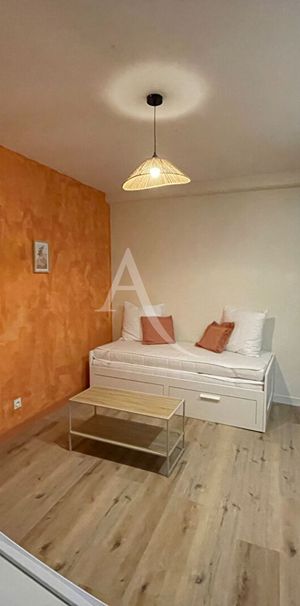 Location Appartement 1 pièce 17m² FONTENAY LE COMTE 85200 - Photo 1