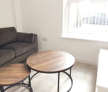 Cross Street , - Photo 1