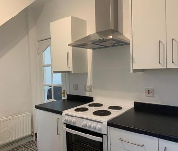 11 Institution Place, Belfast, BT12 4AE - Photo 6