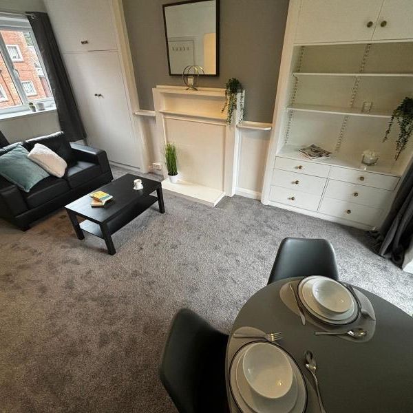 Studio to rent - Photo 1