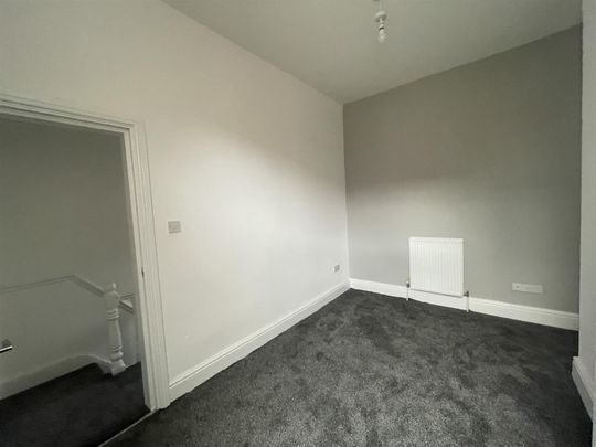 Hannan Road, Kensington - Photo 1